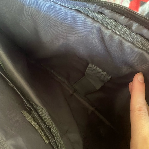 computer case - Picture 3 of 4